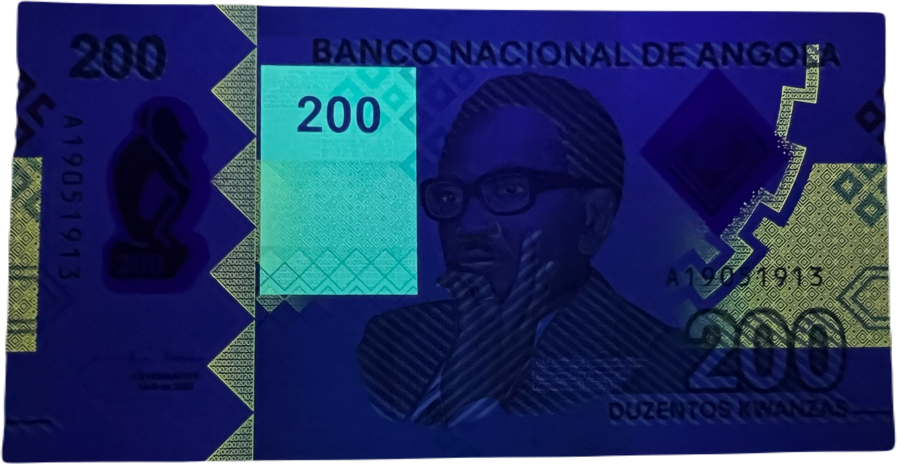 Angola P-160 POLYMER 200 Kwanzas 2020 UNC—The Poet President & The Warrior Queen