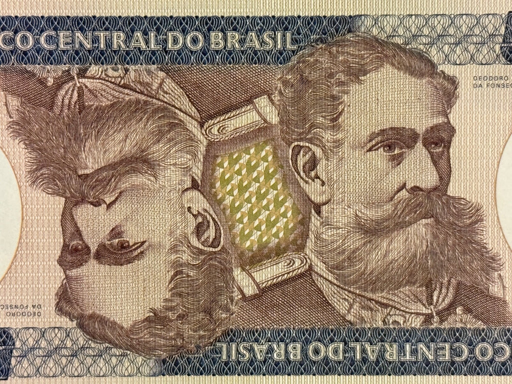 Brazil 500 Cruzeiros “Mirrored” P-200a C160 1981 P200b C161 1985 UNC \s3r0