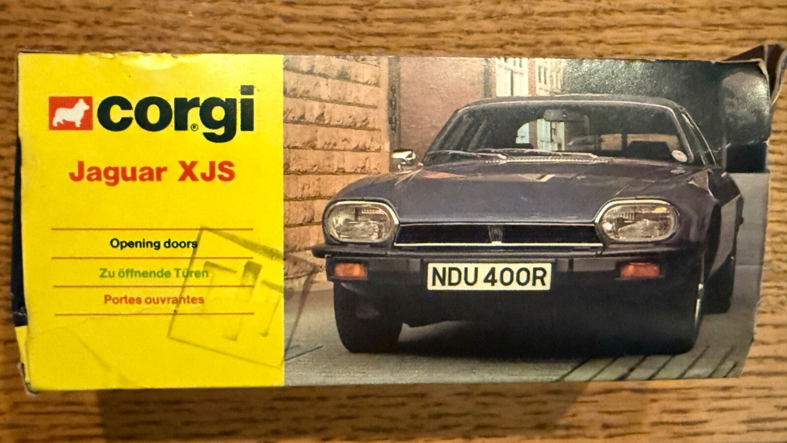 Corgi 319 Jaguar 319 in original box as shown2