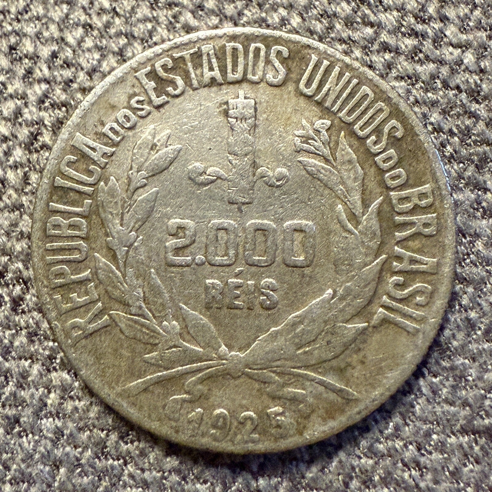 SILVER Brazil 2000 Reis 1925 RARE YEARFine KM526 579A Rare Inverse Reverse0