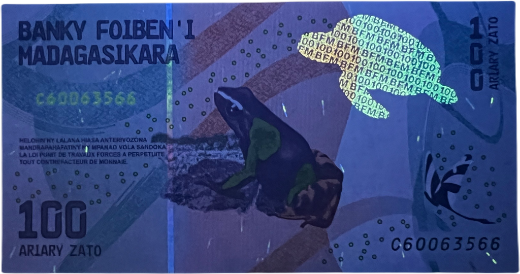 Madagascar P97a 100 Ariary ND(2017) UNC—Poison Frog—Moth—Zebu—Cathedral