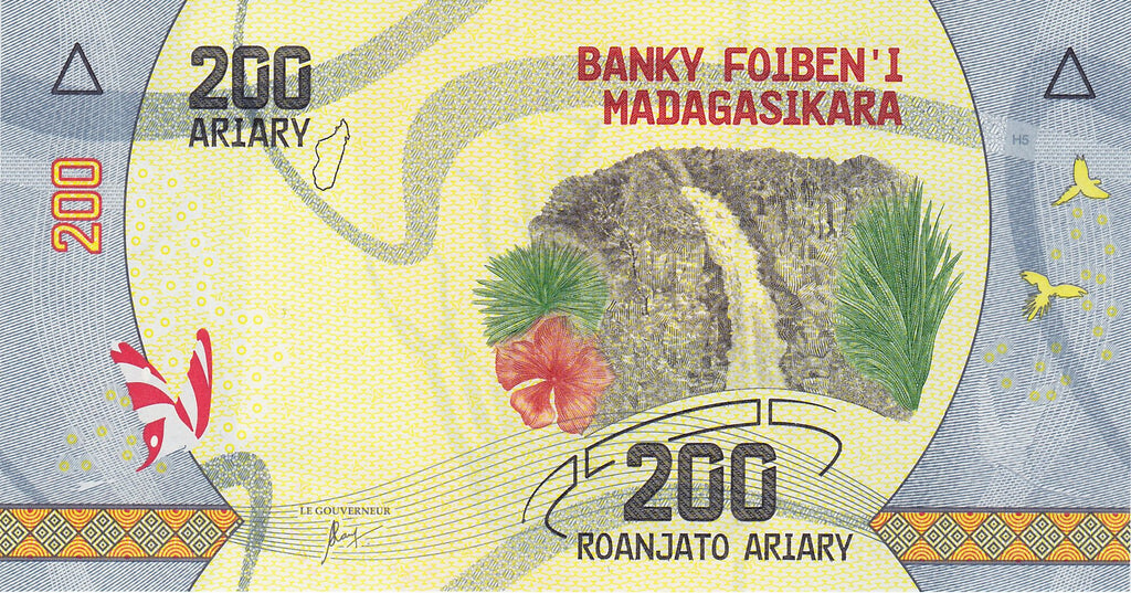 Madagascar P-97—P-101 Set of 5 (100, 200, 500, 1000, 2000 Ariary) ND (2017) UNC—Madagascar and Its Riches—Cathedral, Poison Frog, Waterfall, Lemur