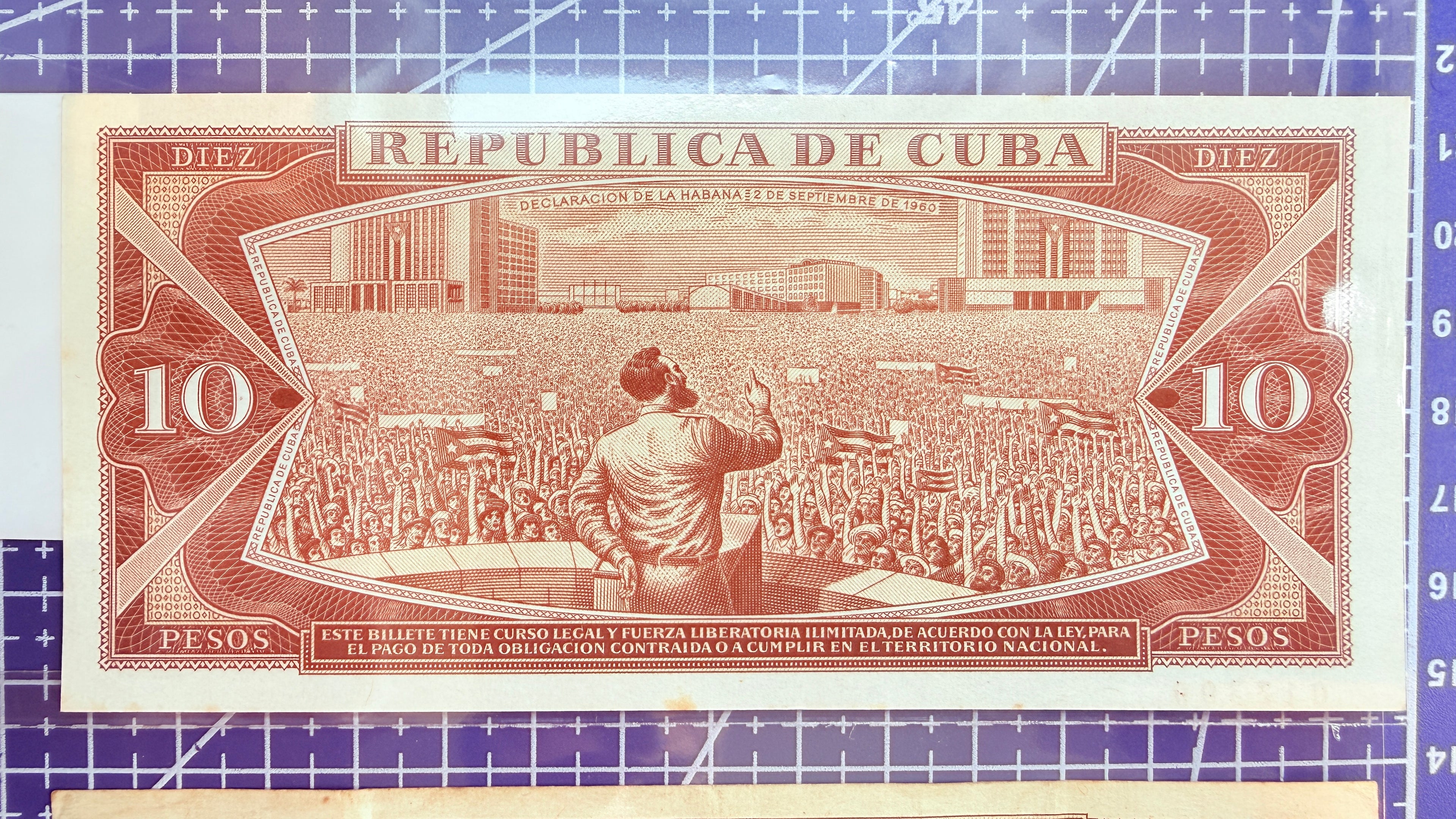 Caribbean P104 10 pesos—FIDEL SPEECH—Beautiful Artwork Designed in Prague