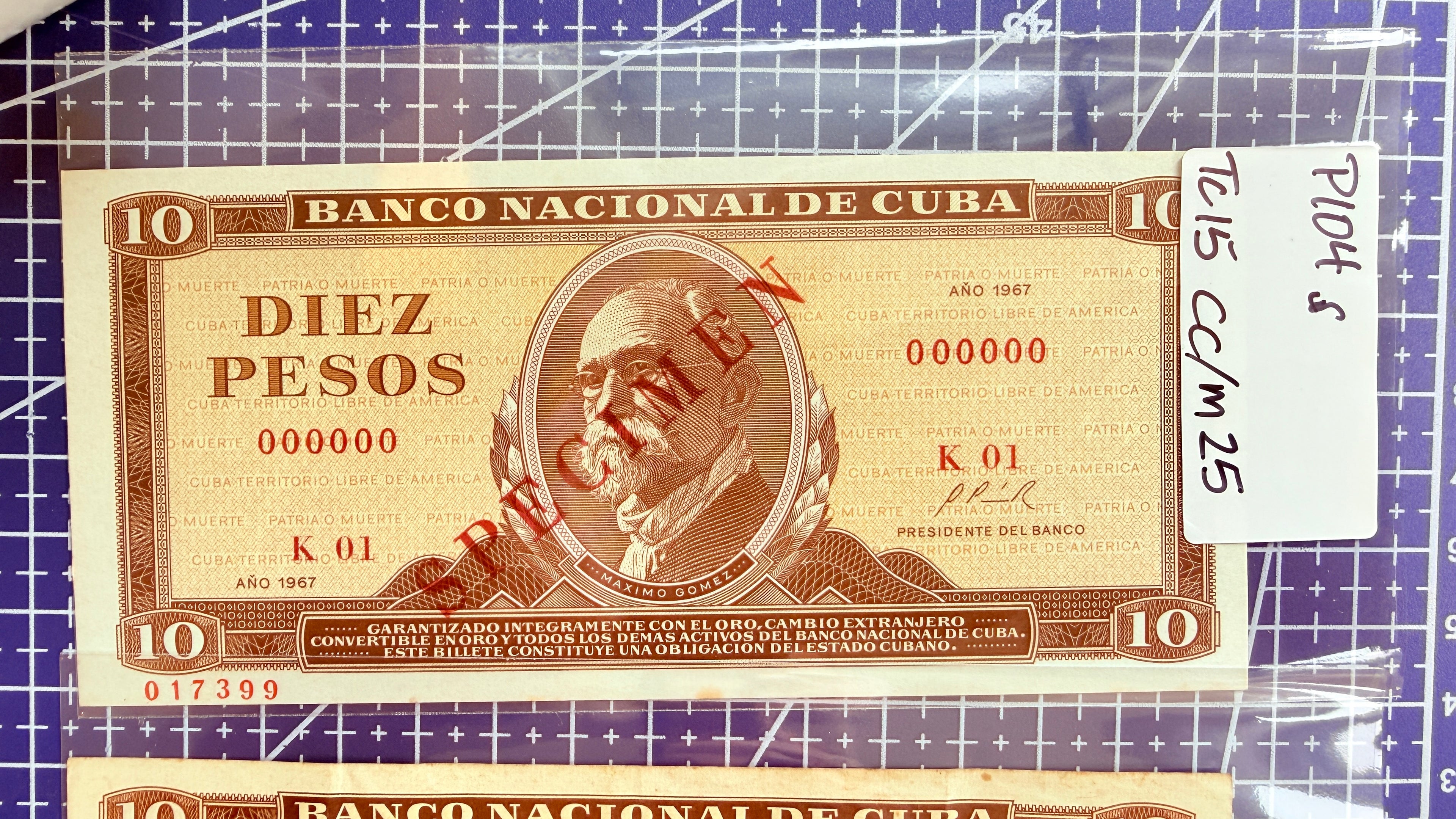 Caribbean P104 10 pesos—FIDEL SPEECH—Beautiful Artwork Designed in Prague