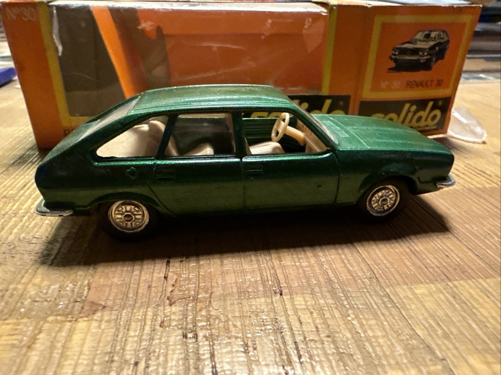 Solido Gam2 Renault 30 1:43 In Box Green1